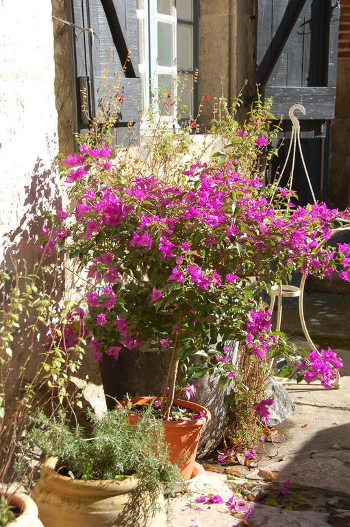 Auberge Lion D'Or Saint-Antonin Quarto foto