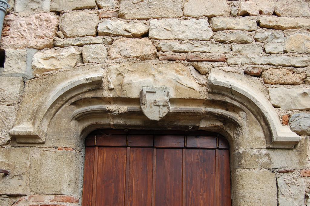 Auberge Lion D'Or Saint-Antonin Exterior foto