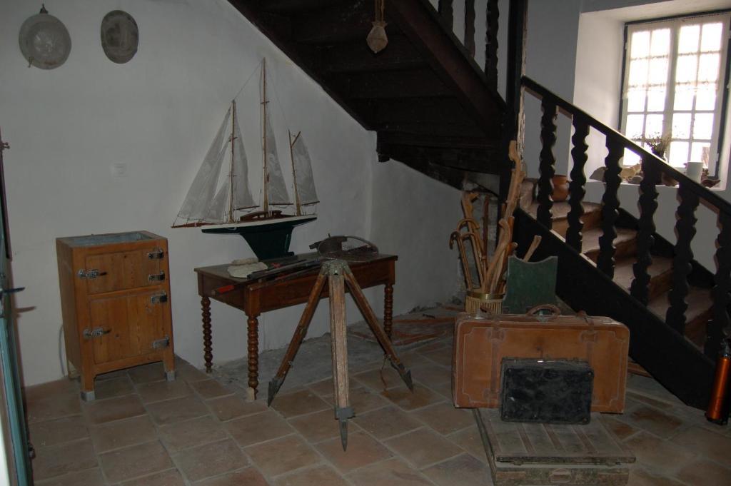 Auberge Lion D'Or Saint-Antonin Exterior foto