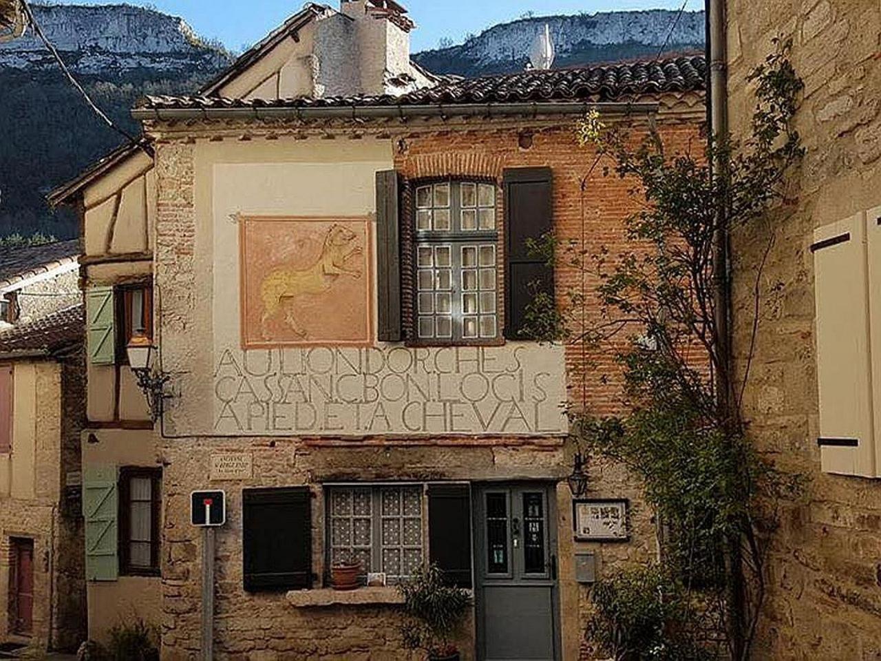 Auberge Lion D'Or Saint-Antonin Exterior foto