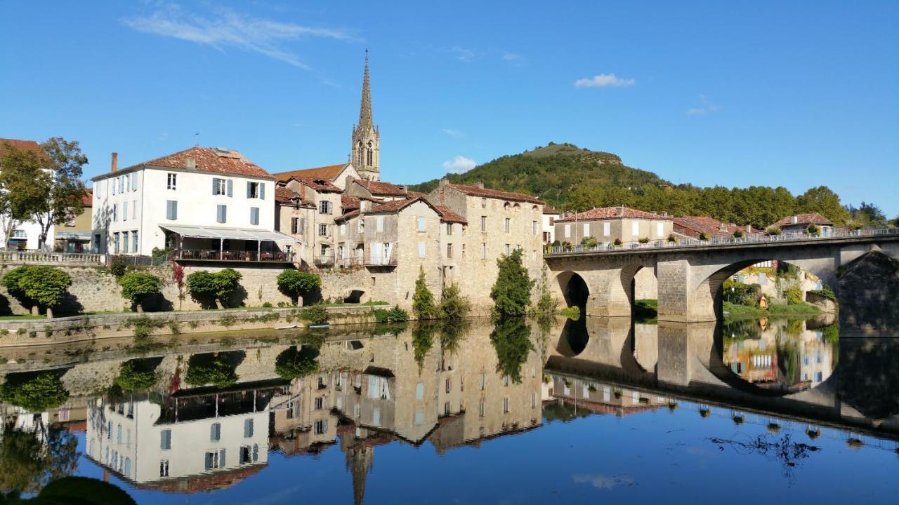 Auberge Lion D'Or Saint-Antonin Exterior foto