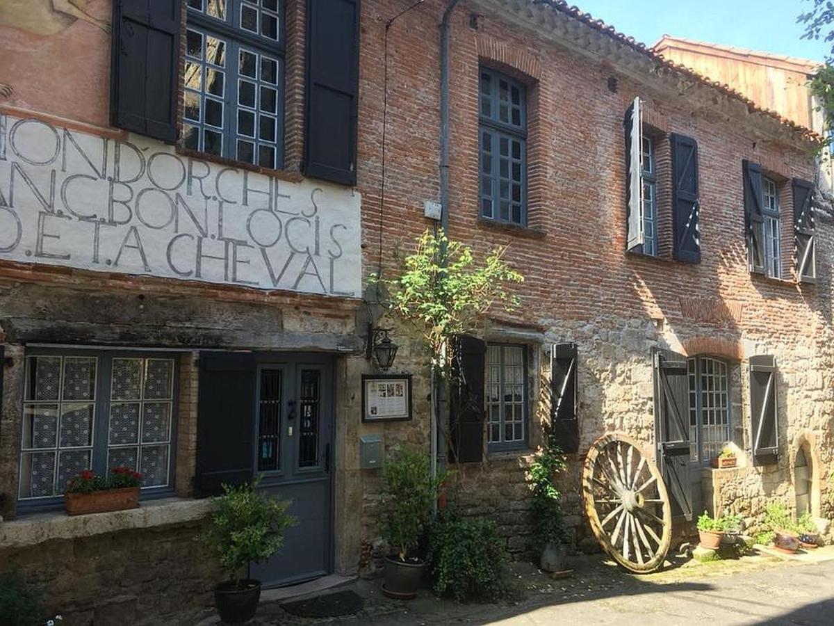 Auberge Lion D'Or Saint-Antonin Exterior foto
